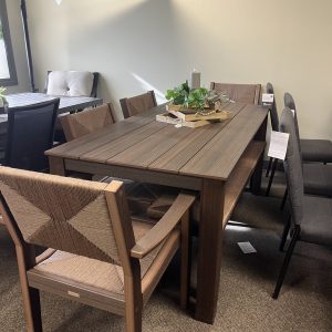 Greenwich Recycled Plastic Dining Table Set