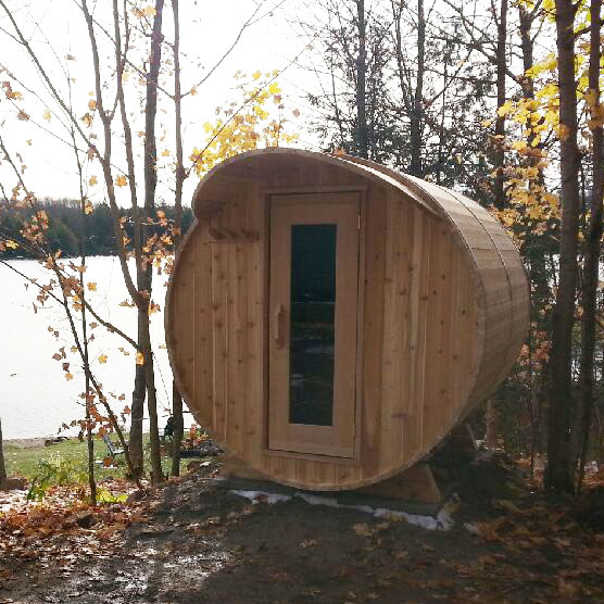 Barrel Sauna 7'x7' Change room - Knotty Cedar